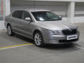 �koda Superb 2.0 TDi, �R, DSG, xenon, navi