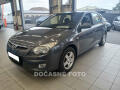 Hyundai i30 1.4 i, AC, ta�n�