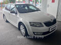 �koda Octavia 1.2 TSI, �R, AC, v�h�ev sed