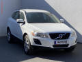 Volvo XC60 2.0 D3, Momentum, bixen, navi