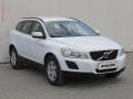 Volvo XC60 2.0 D3, Momentum, bixen, navi