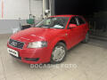 Audi A3 1.6 i, �R, autoAC, ta�n�