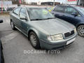 koda Octavia 1.6 MPi, R, AC, vhev sed