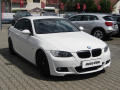 BMW 325 i E93, servis.kniha