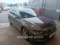 Volkswagen Passat 2.0 TDi, �R