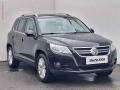 Volkswagen Tiguan 2.0 TDI 4x4, �R, servis