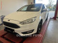 Ford Focus 1.6i, AC, v�h�ev sed