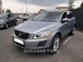 Volvo XC60 2.4D 4x4, �R, servis.kniha