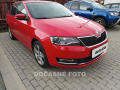 koda Rapid 1.0 TSI, R, AC, vhev sed