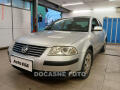 Volkswagen Passat 1.6 i, v�h�ev sed