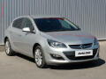 Opel Astra 1.4 T, �R, AC, xenon, navi