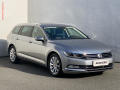 Volkswagen Passat 2.0TDi, Highline, LED