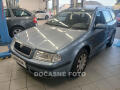 �koda Octavia 1.6i, �R