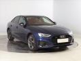 Audi A4 45 TFSI, Bohat vbava