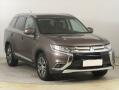 Mitsubishi Outlander 2.2 DI-D, 7�m�st, Serv.kniha