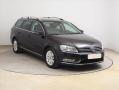 Volkswagen Passat 2.0 TDI, Serv.kniha, Navi