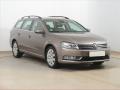 Volkswagen Passat 2.0 TDI, Serv.kniha, Xenony