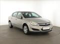 Opel Astra 1.6 16V, rezervace