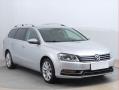 Volkswagen Passat 2.0 TDI, Serv.kniha, Xenony