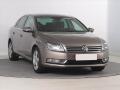 Volkswagen Passat 2.0 TDI, Xenony, Tempomat