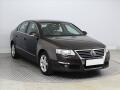 Volkswagen Passat 2.0 TDI, 4X4, nov� STK