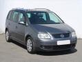 Volkswagen Touran Highline 1.9 TDI, 7�m�st