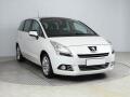 Peugeot 5008 2.0 BlueHDi, 7�m�st, nov� STK