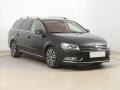 Volkswagen Passat Highline 2.0 TDI, Navi, Xenony