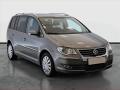 Volkswagen Touran 1.4 TSI, 7�m�st, Serv.kniha