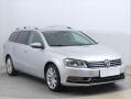Volkswagen Passat 2.0 TDI, Serv.kniha, Xenony