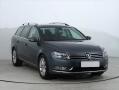 Volkswagen Passat 2.0 TDI, Serv.kniha, Navi