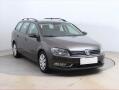 Volkswagen Passat 1.6 TDI, Serv.kniha, Navi