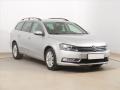 Volkswagen Passat 2.0 TDI, Serv.kniha, Navi