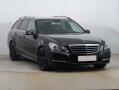 Mercedes-Benz E 220 CDI, Navi, Xenony