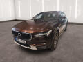 Volvo V90 D4 Cross Country rezervace