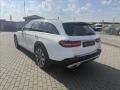 N�hled 30