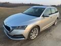 �koda Octavia 2.0TDI DSG STYLE+ ACC NAVI �R