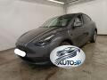 Tesla Model Y AWD Long Range    P�IPRAVUJEME