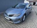 Toyota Auris 1.8HYBRID STYLE, �R