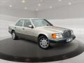 Mercedes-Benz 124 2.3