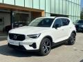 Volvo XC40 B4, kamera 360, BLIS, zruka