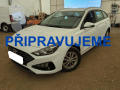Hyundai i30 1.6 CRDi NEHAVAROVNO-NAVI-R!