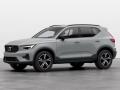 Volvo XC40 PLUS DARK B3 FWD 120kW