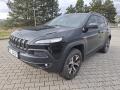 Jeep Cherokee 3.2 L V6 TRAIL RATED