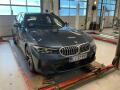 BMW 330i xDrive Touring