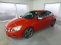 Volvo S60 1.6i-132KW*NAV*KڎE*PARK.S*DPH