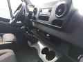 Mercedes-Benz Sprinter 10