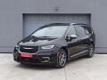Chrysler Pacifica 1