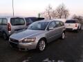 Volvo V50 2.0D,100kW,SERVI.KN͎KA !! 