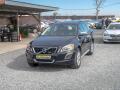 Volvo XC60 D3 120KW R DESING  PO SERVISU
